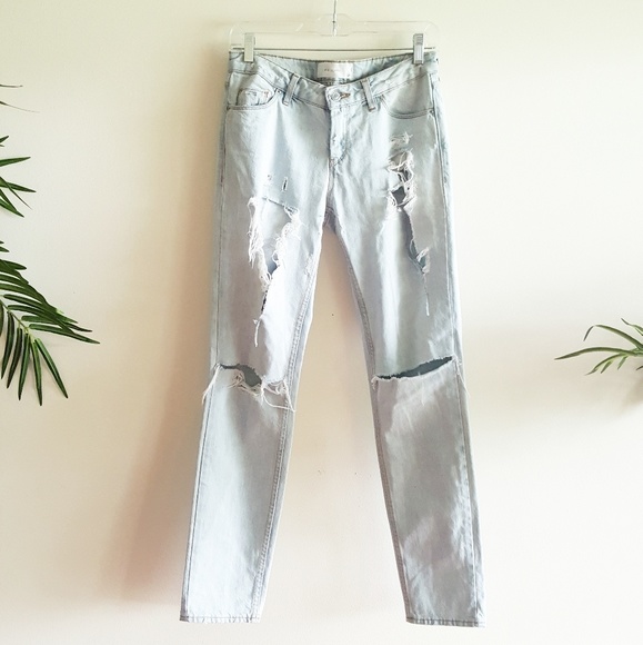 IRO Jeans Keazan Garcon Distressed Light Wash Jeans - Picture 2 of 7